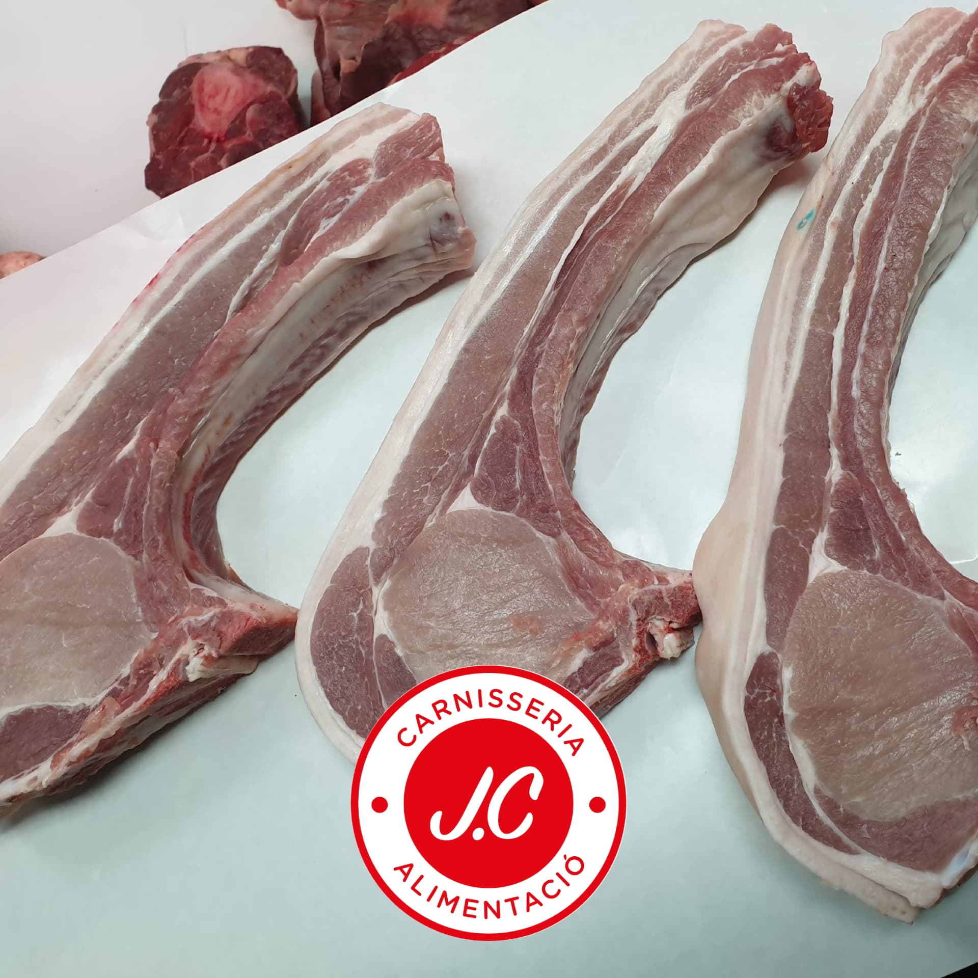 Chuletas de cerdo con piel
